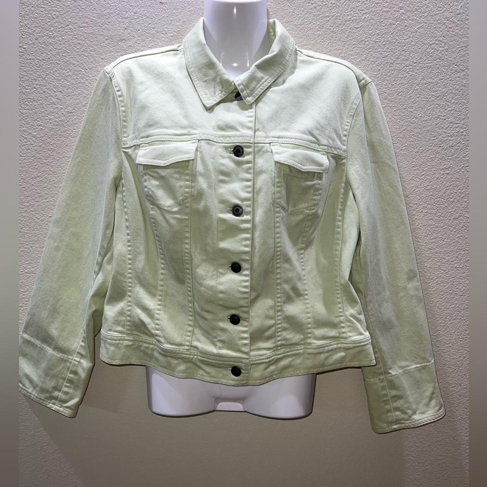 Talbots Women’s Pastel Green Jean Jacket - Picture 2 of 8